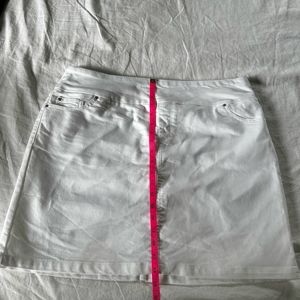 S.C. & Co. Women’s White Denim Skort size XL - Picture 8 of 9